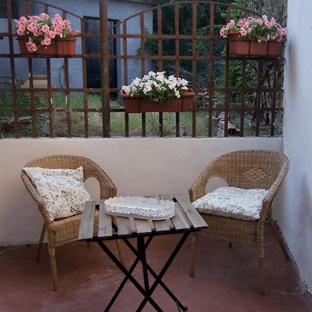 Casa Di Canfreo Lari Екстер'єр фото