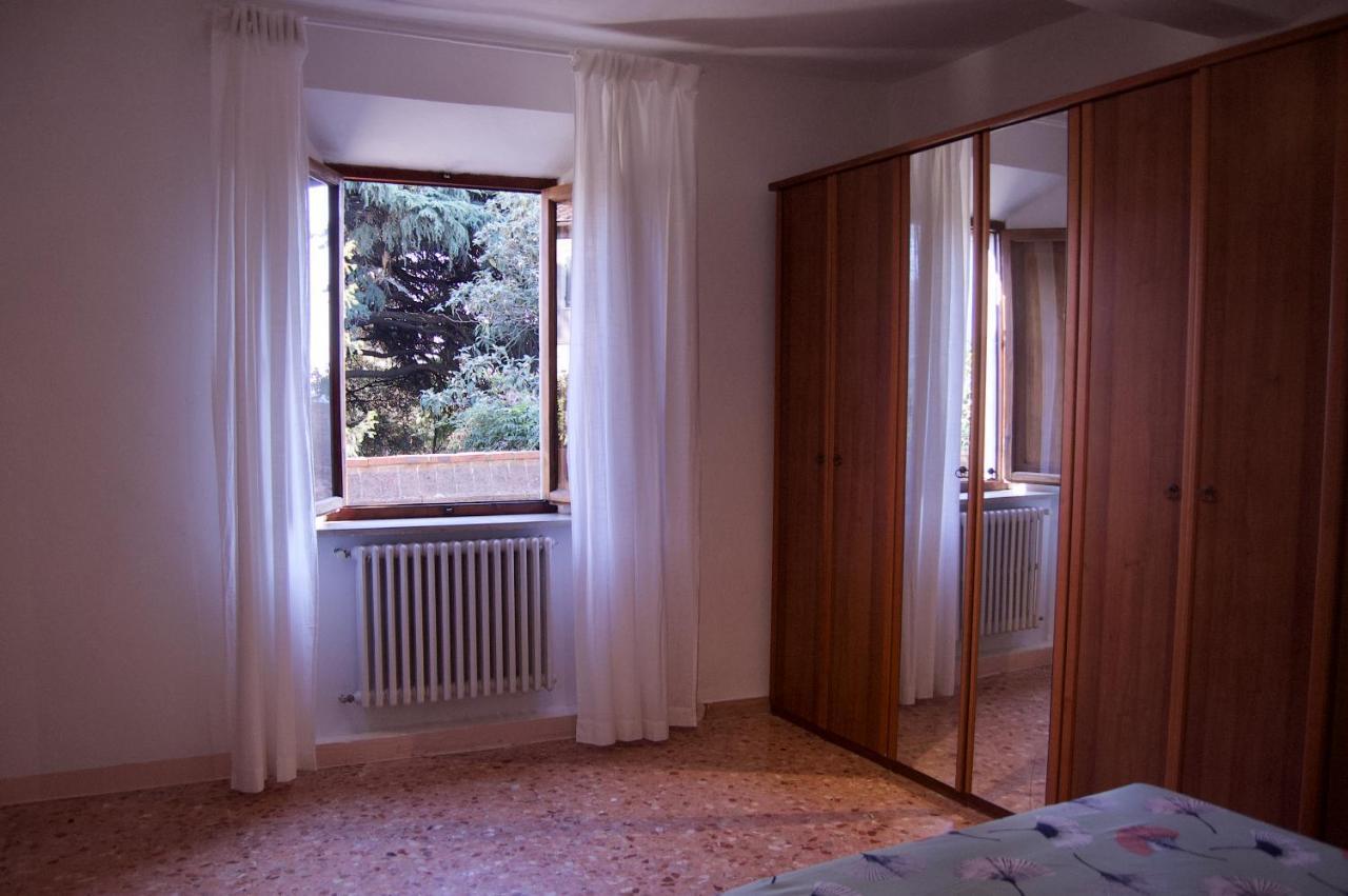Casa Di Canfreo Lari Екстер'єр фото
