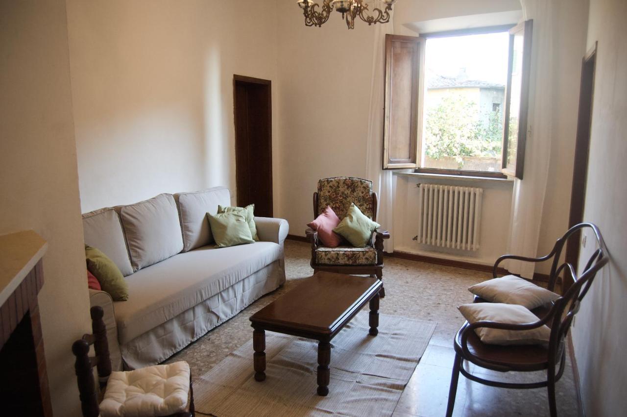 Casa Di Canfreo Lari Екстер'єр фото