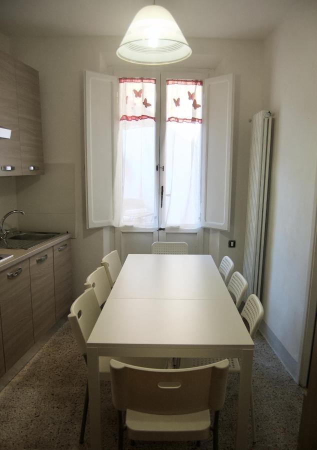 Casa Di Canfreo Lari Екстер'єр фото